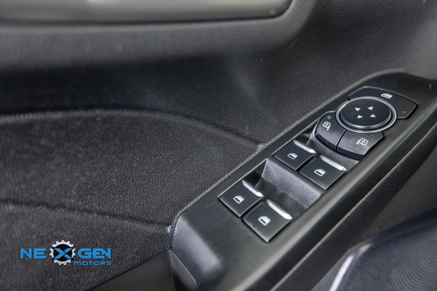 Ford Escape photo 15