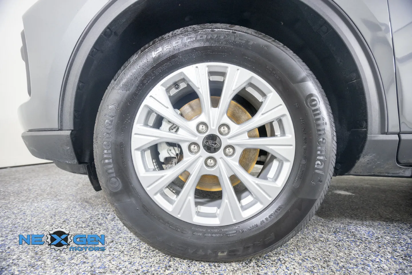 Ford Escape photo 48