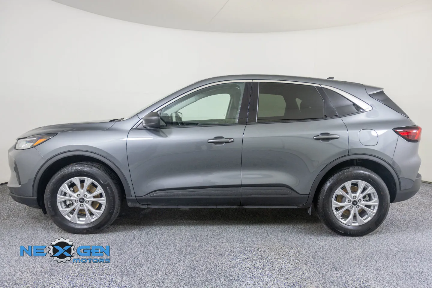 Ford Escape photo 29