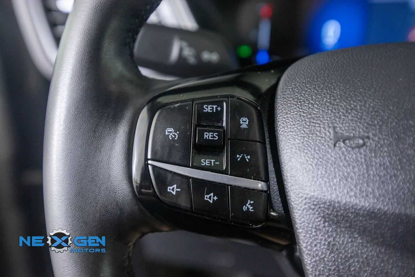 Ford Escape photo 18