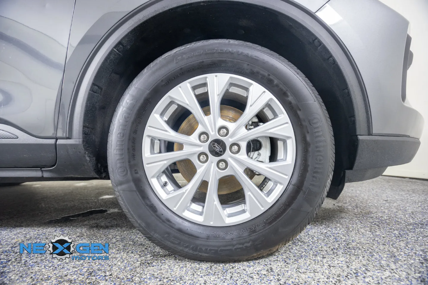 Ford Escape photo 45