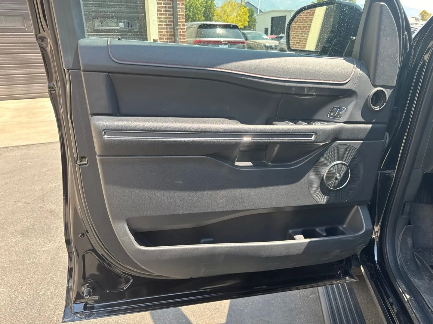 Ford Expedition photo 20