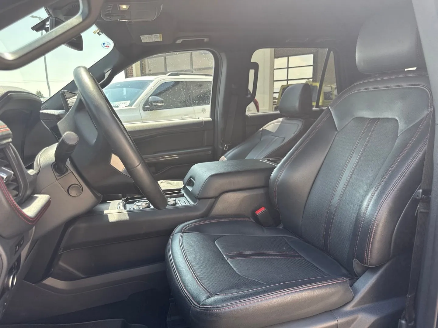 Ford Expedition photo 19