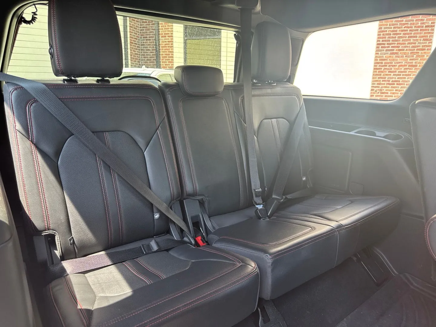 Ford Expedition photo 13