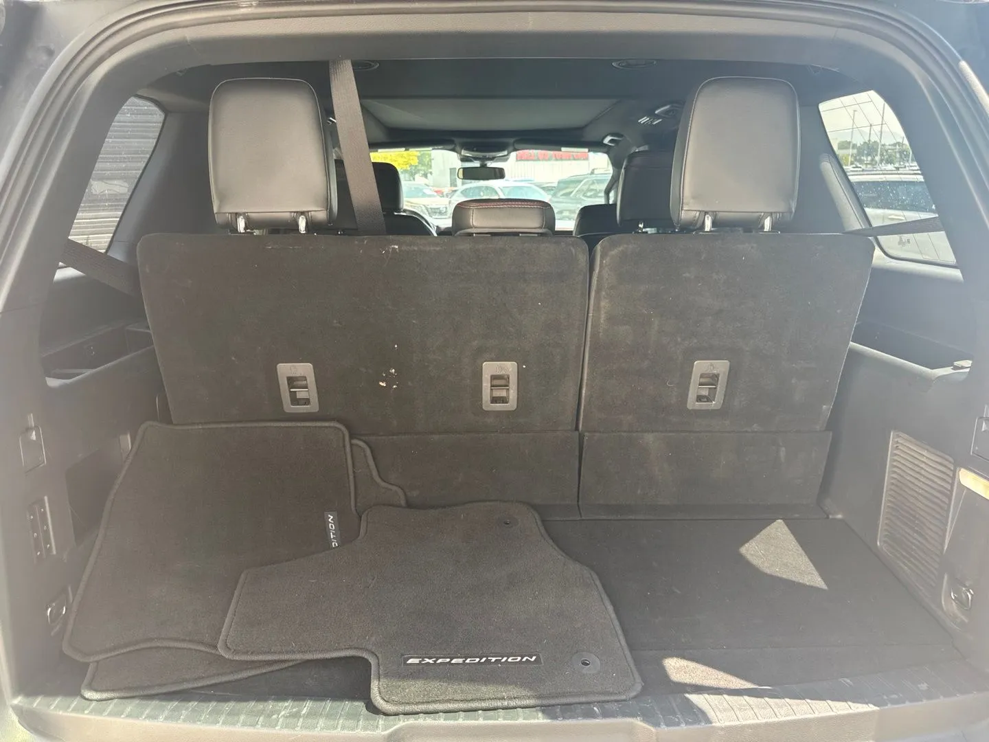 Ford Expedition photo 15