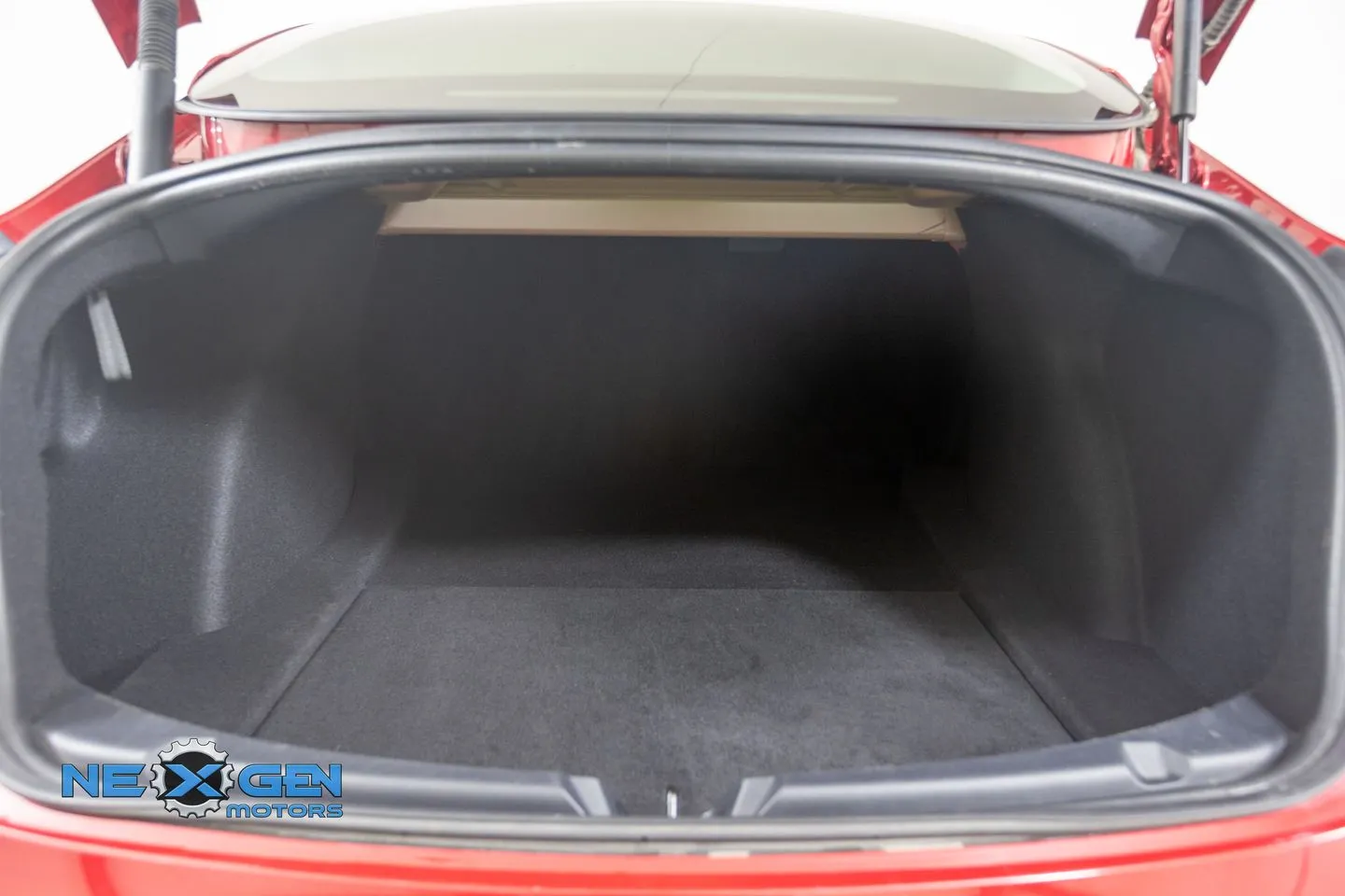 Tesla Model 3 photo 35