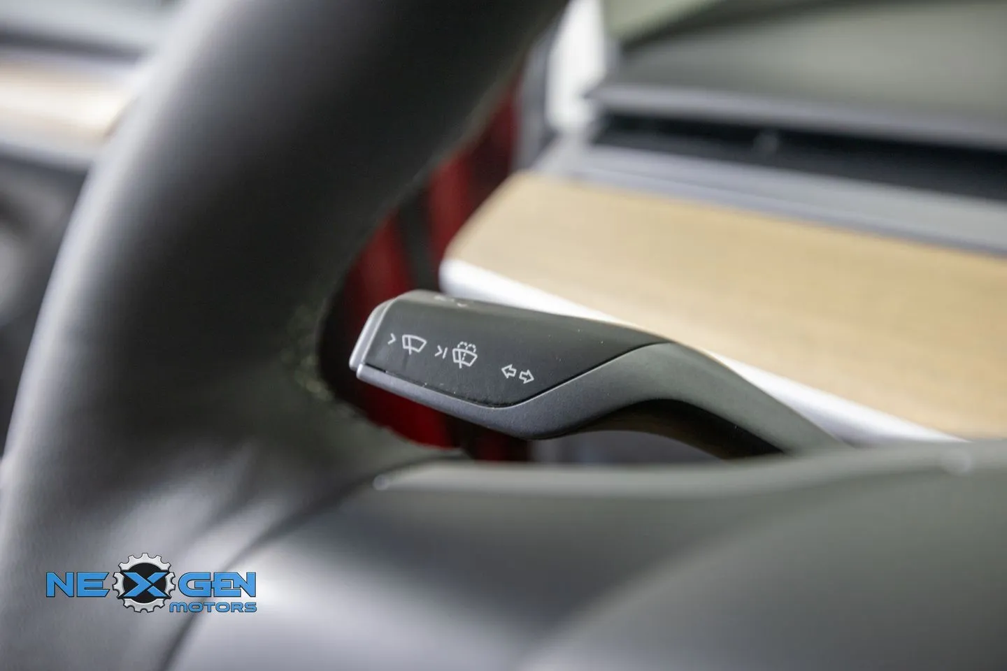 Tesla Model 3 photo 19