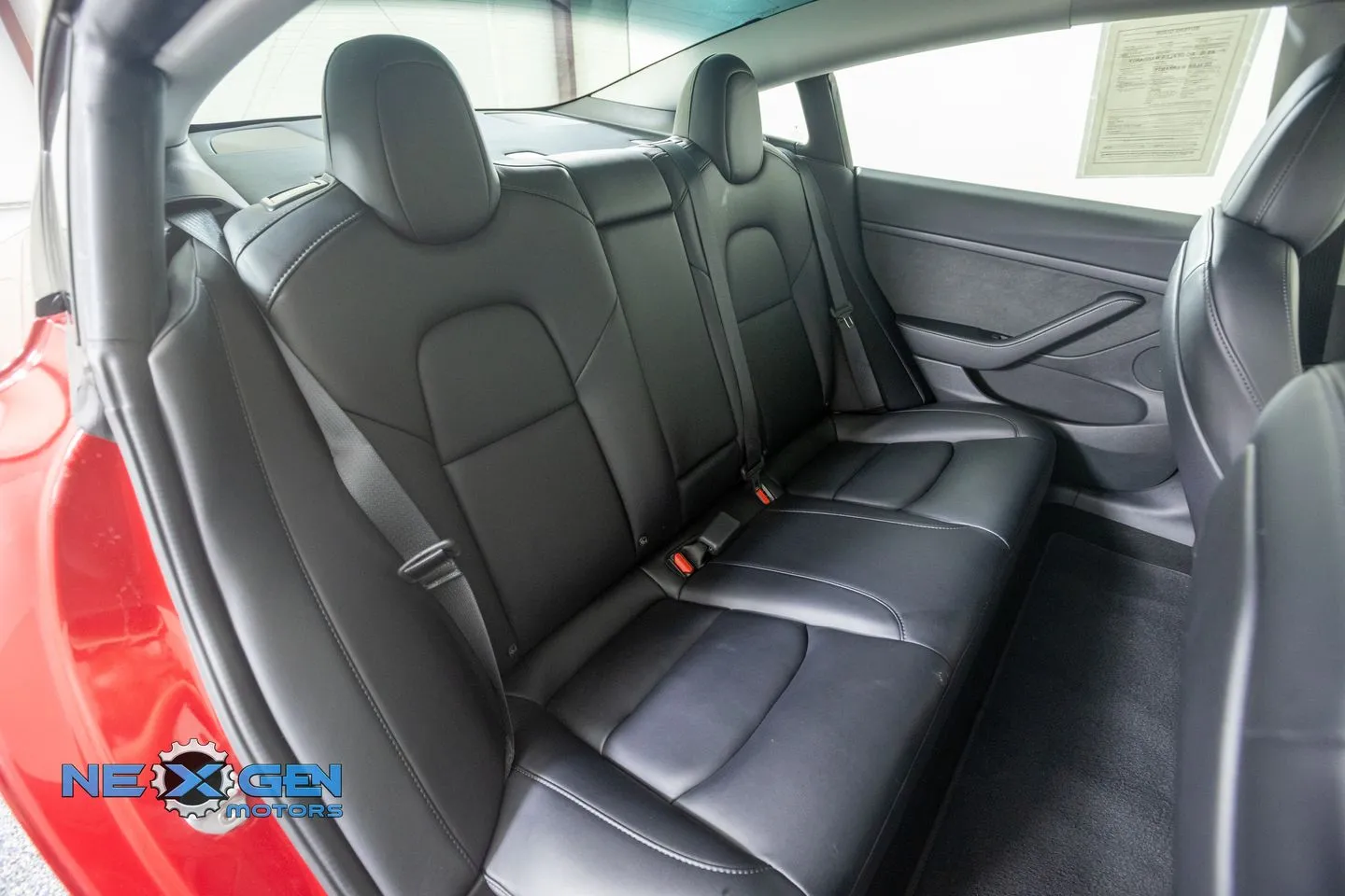 Tesla Model 3 photo 42
