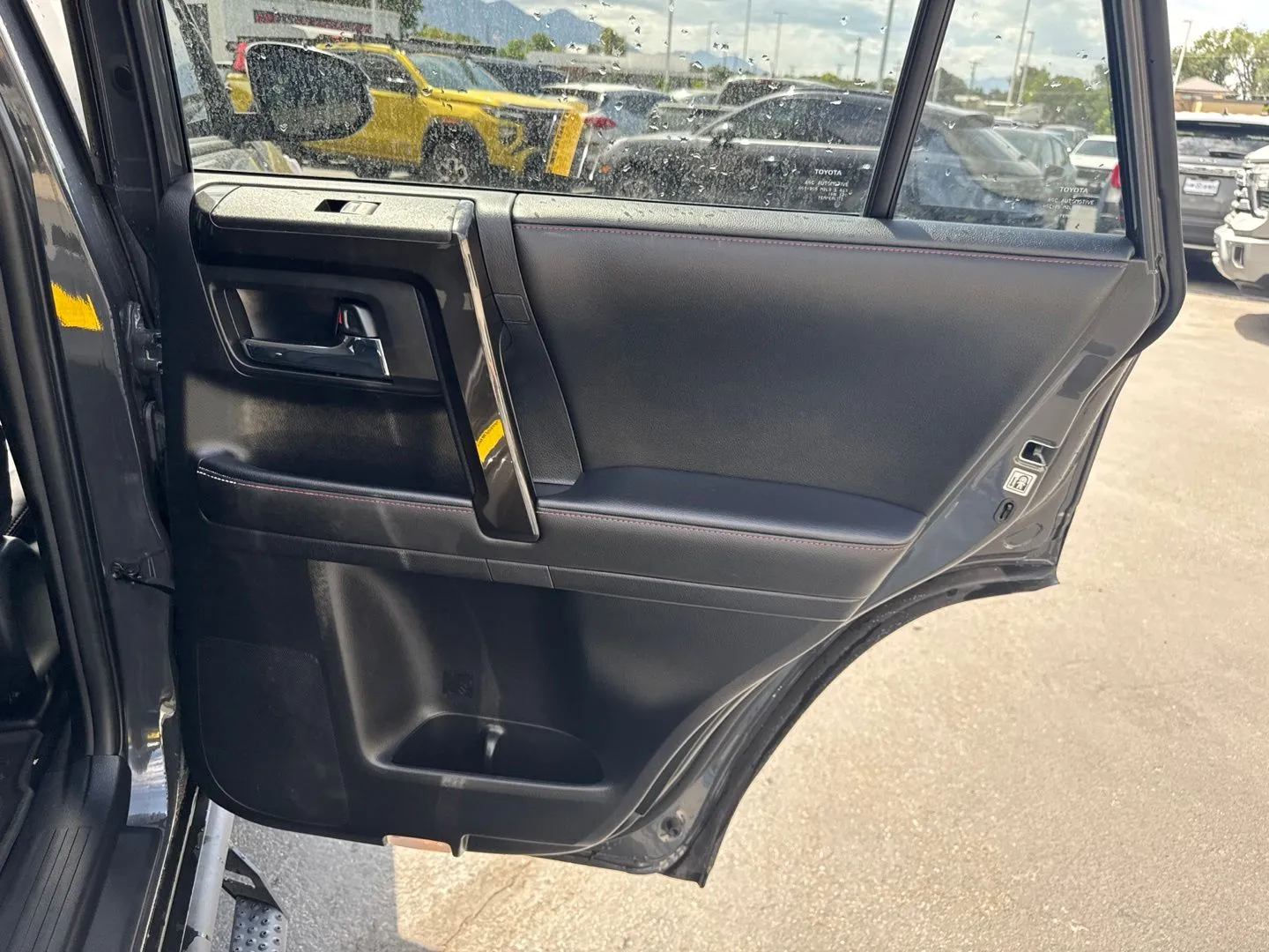 Toyota 4Runner photo 13