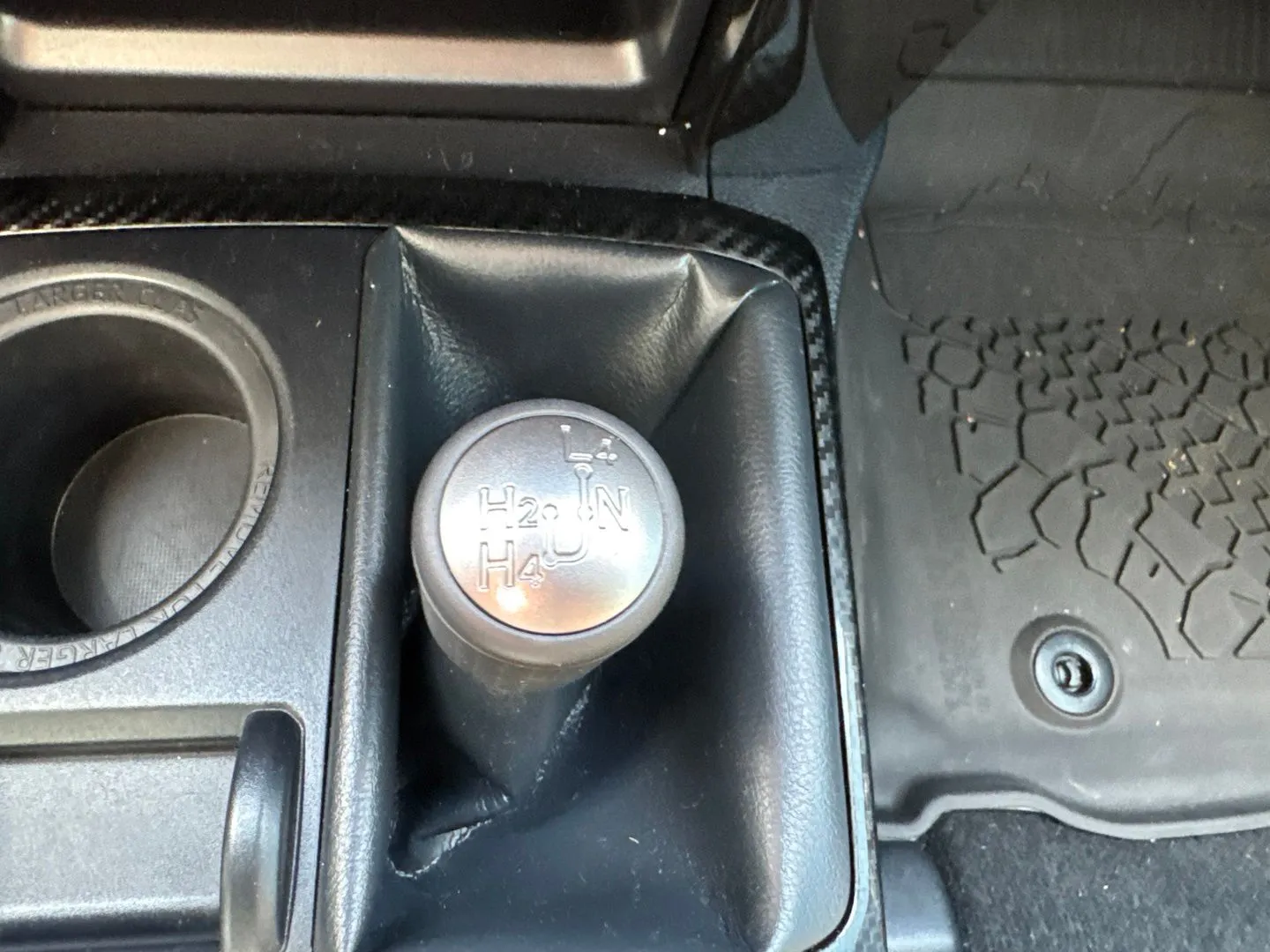 Toyota 4Runner photo 29