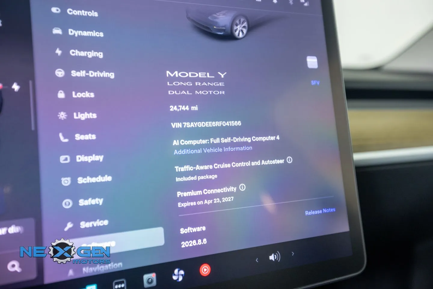 Tesla Model Y photo 21