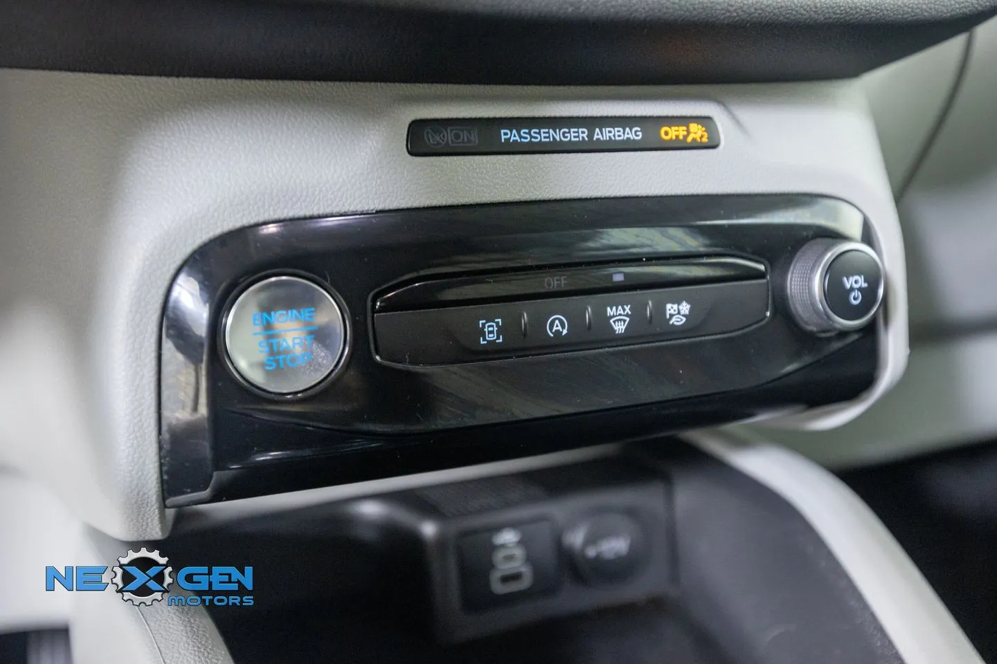 Ford Escape photo 24