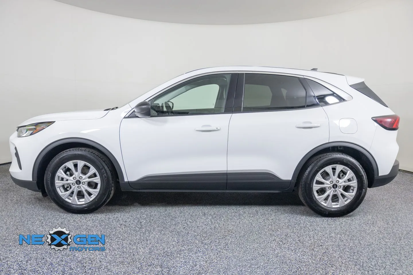 Ford Escape photo 28