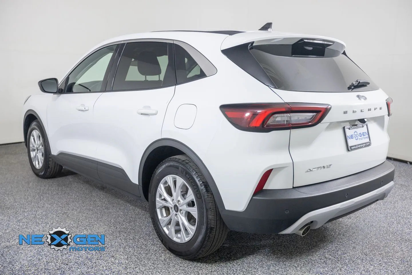 Ford Escape photo 29