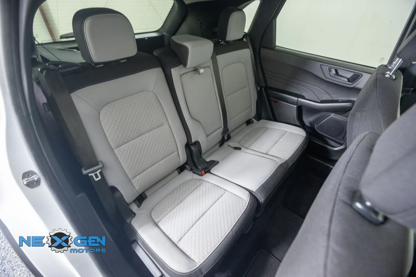 Ford Escape photo 43