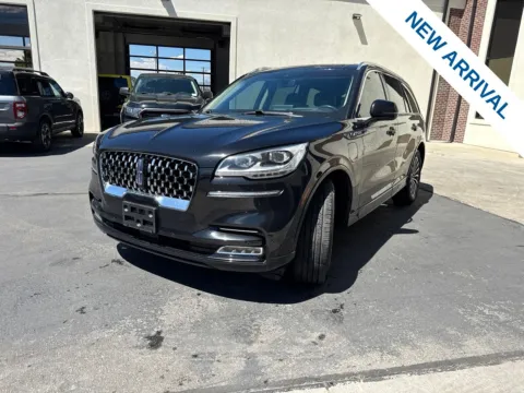 Another view of 2023 Lincoln Aviator Plug-In Hybrid Grand Touring for sale in Lindon, UT at NeXgen Motors
