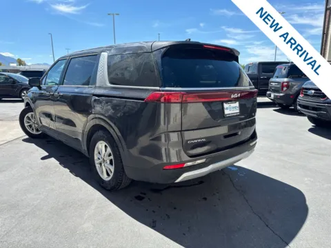 More photos of 2024 Kia Carnival LX at NeXgen Motors, UT