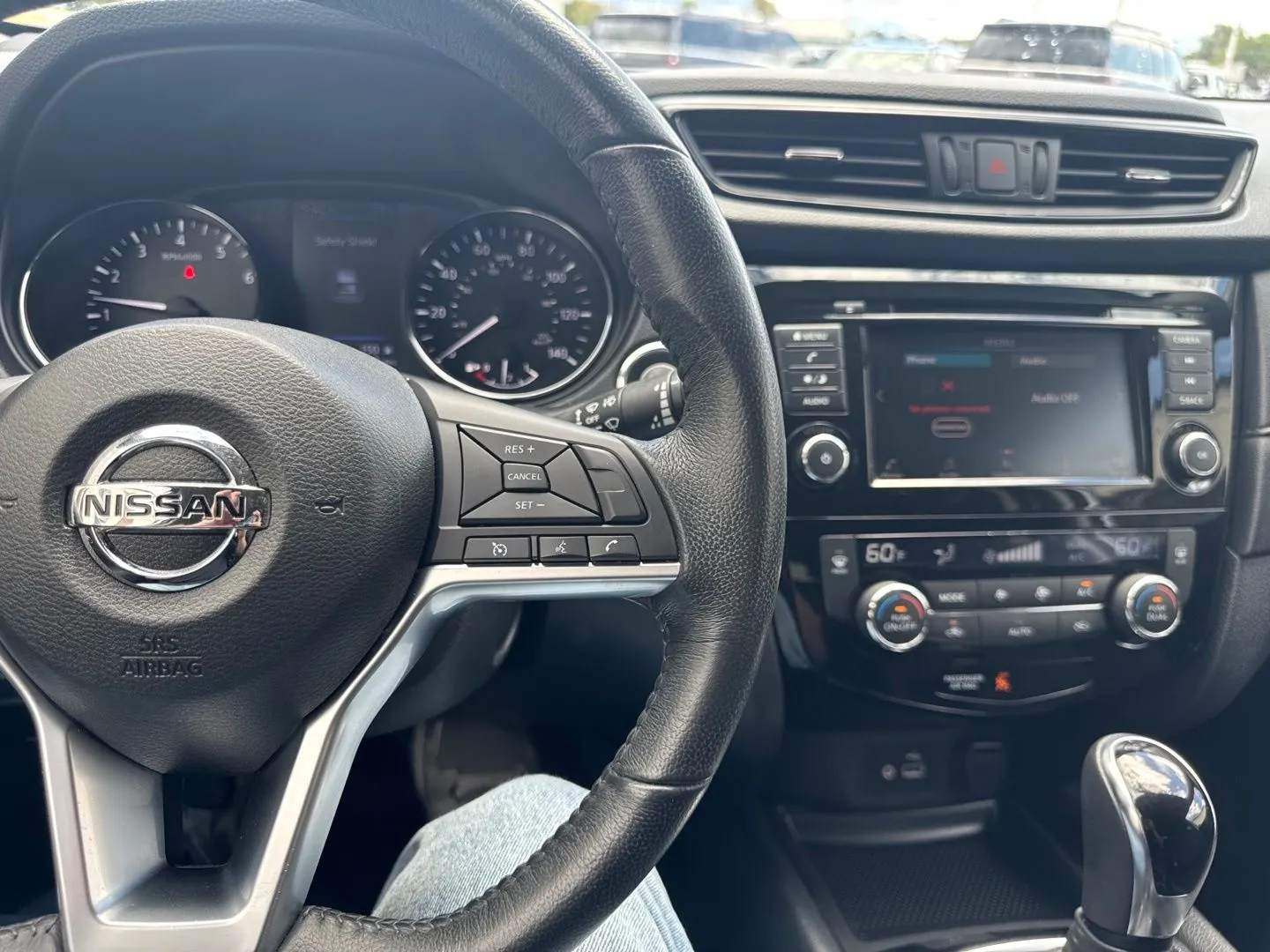 Nissan Rogue photo 23