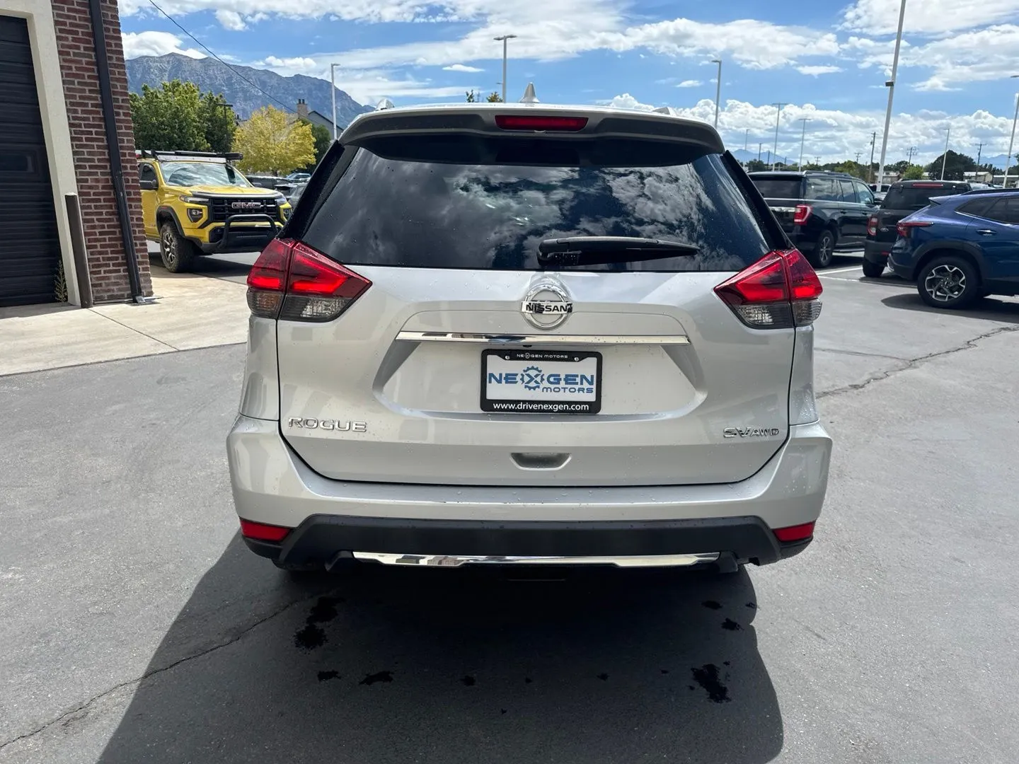 Nissan Rogue photo 7