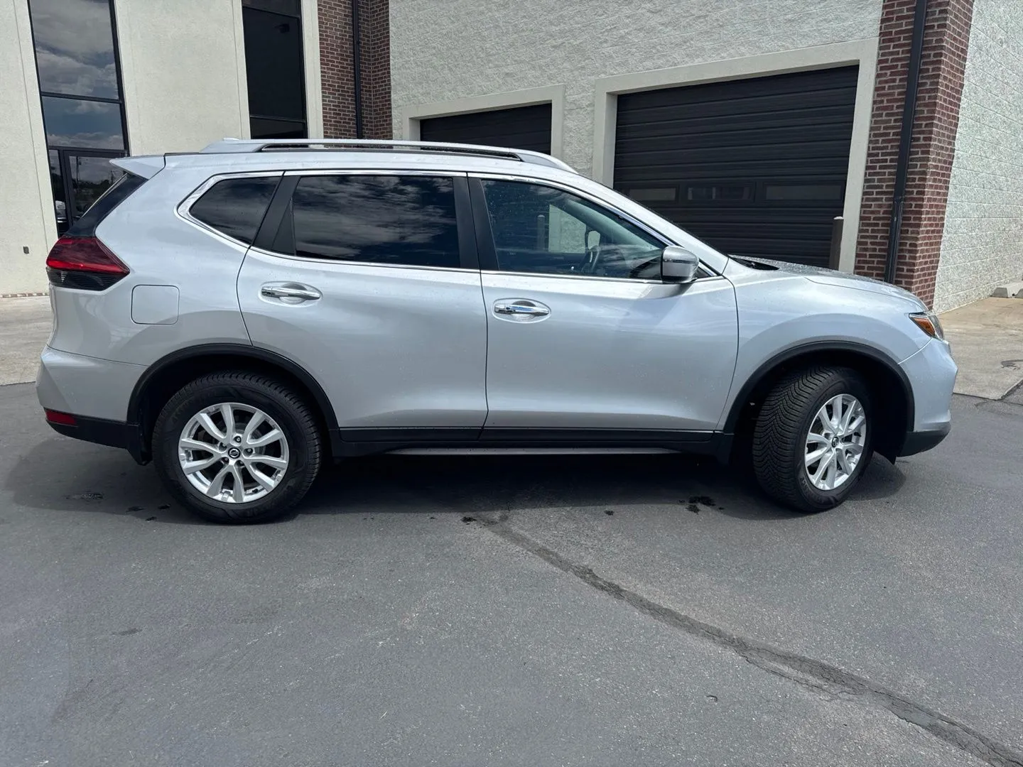 Nissan Rogue photo 9