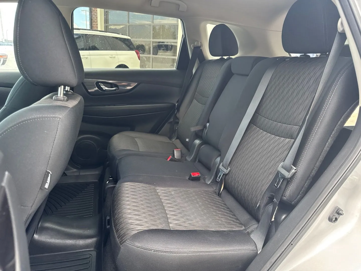 Nissan Rogue photo 15