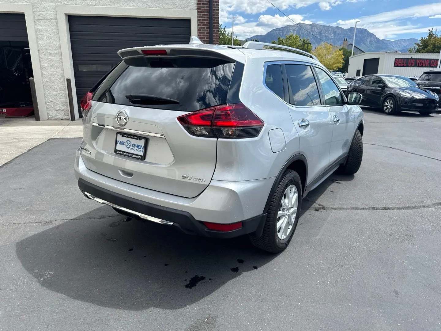 Nissan Rogue photo 8