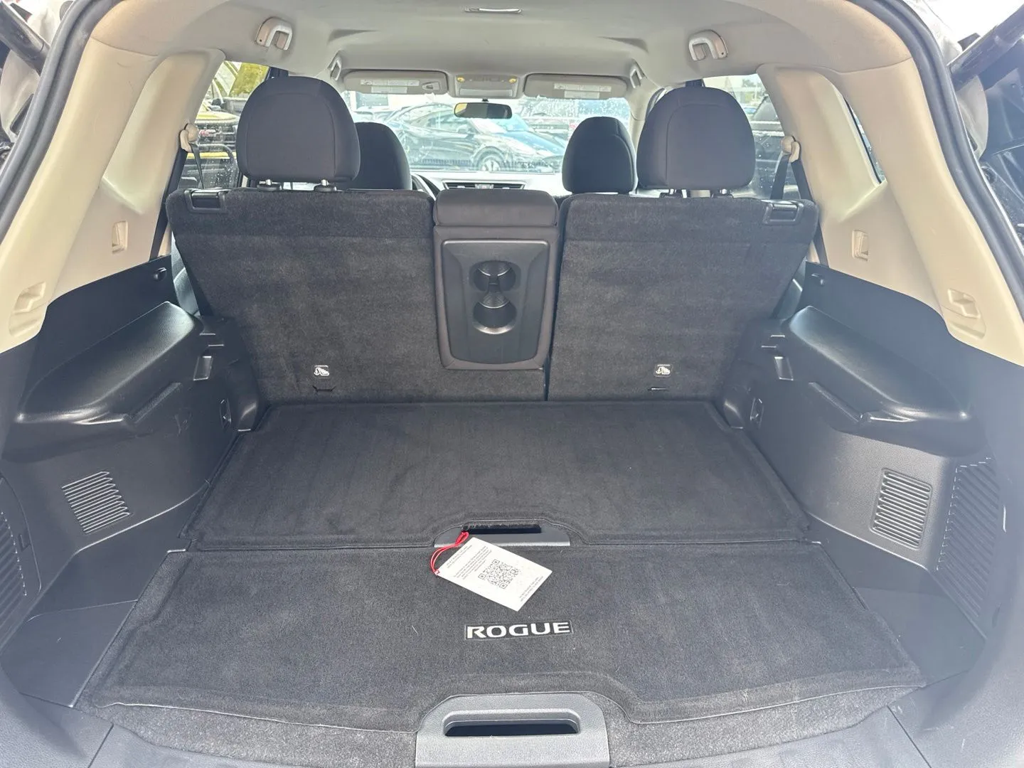 Nissan Rogue photo 14