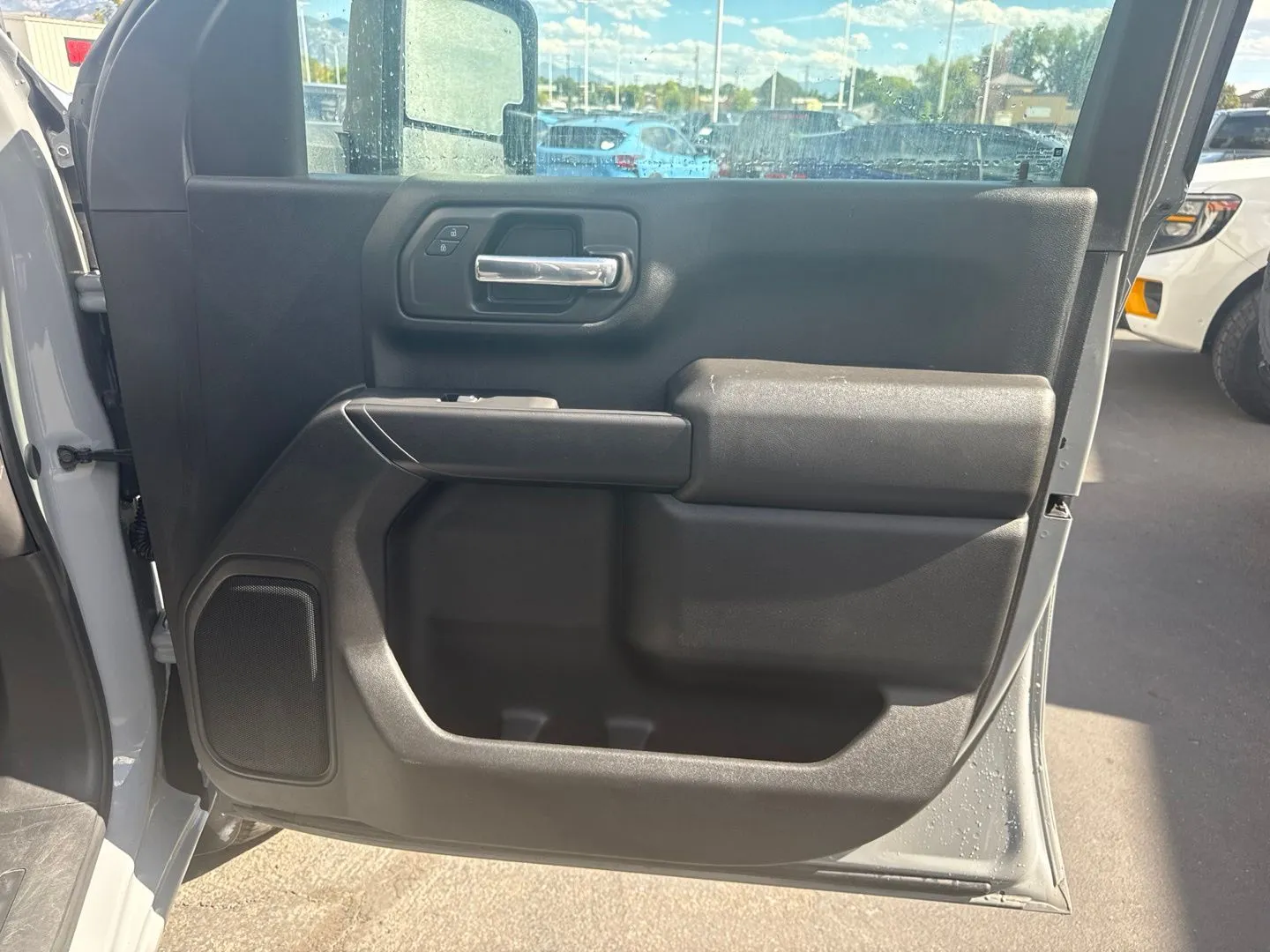 Chevrolet Silverado photo 11