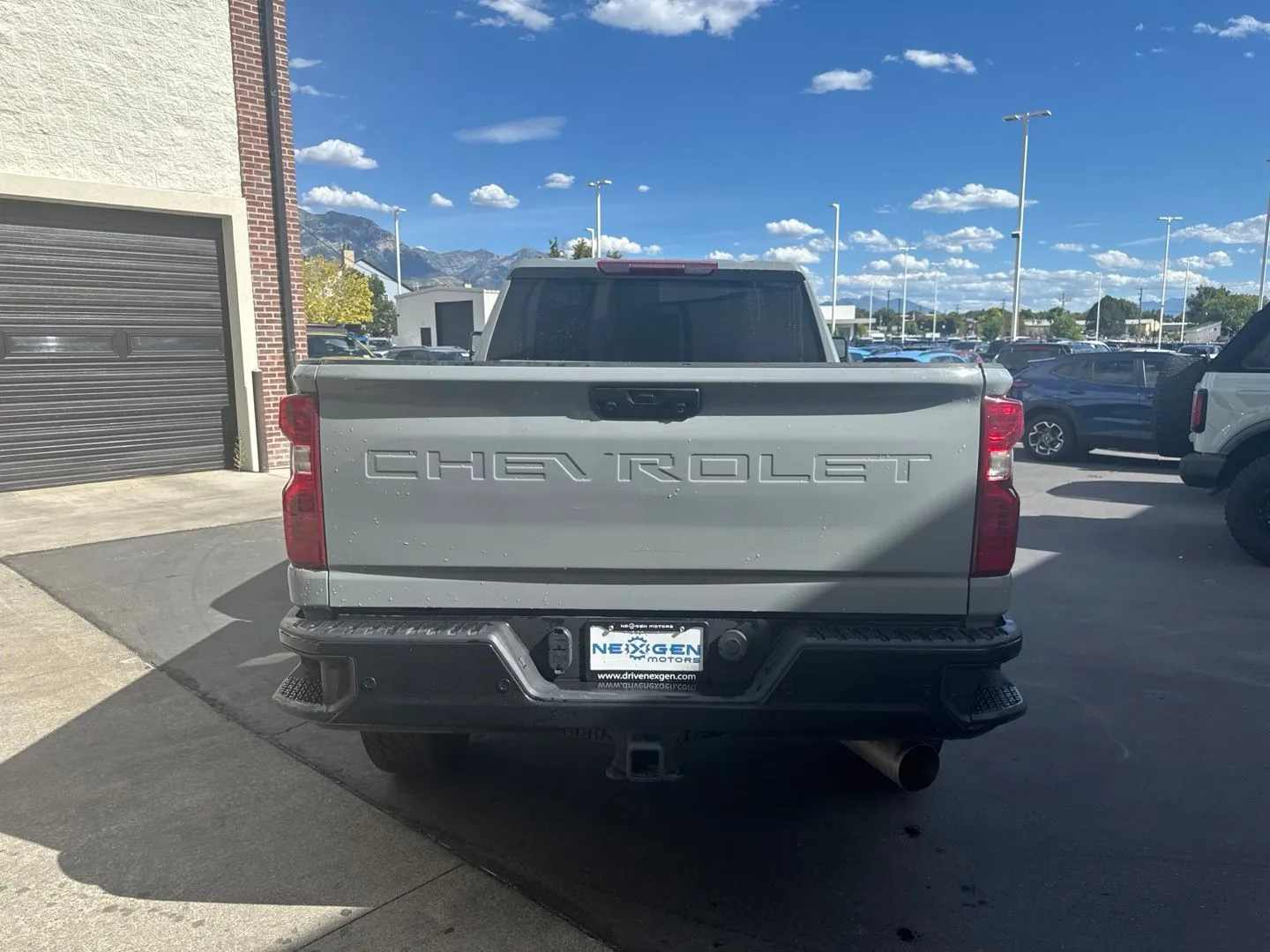 Chevrolet Silverado photo 7