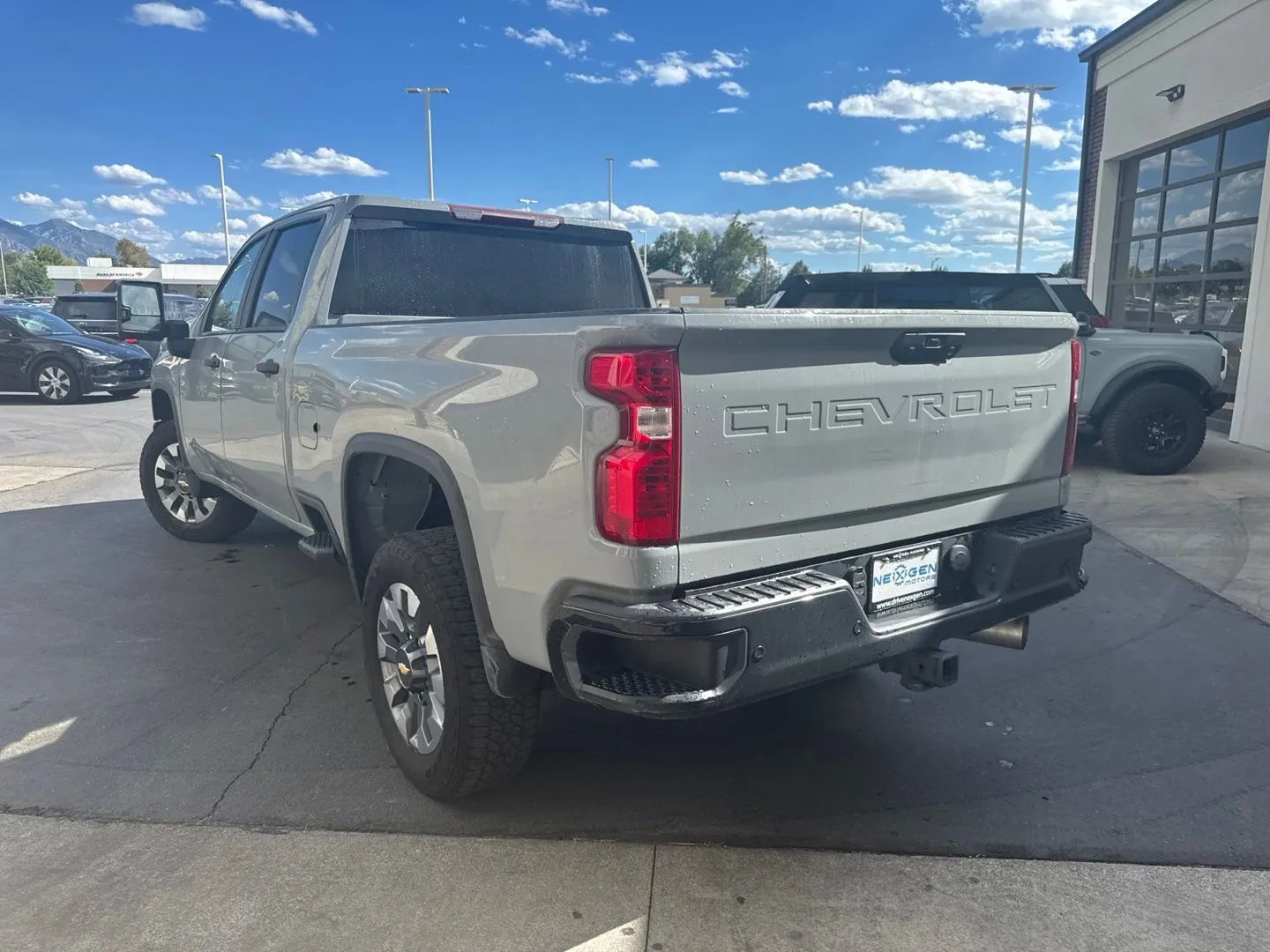 Chevrolet Silverado photo 6