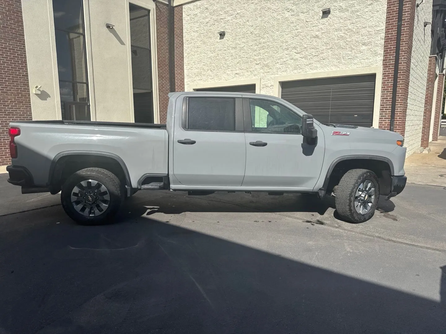 Chevrolet Silverado photo 9