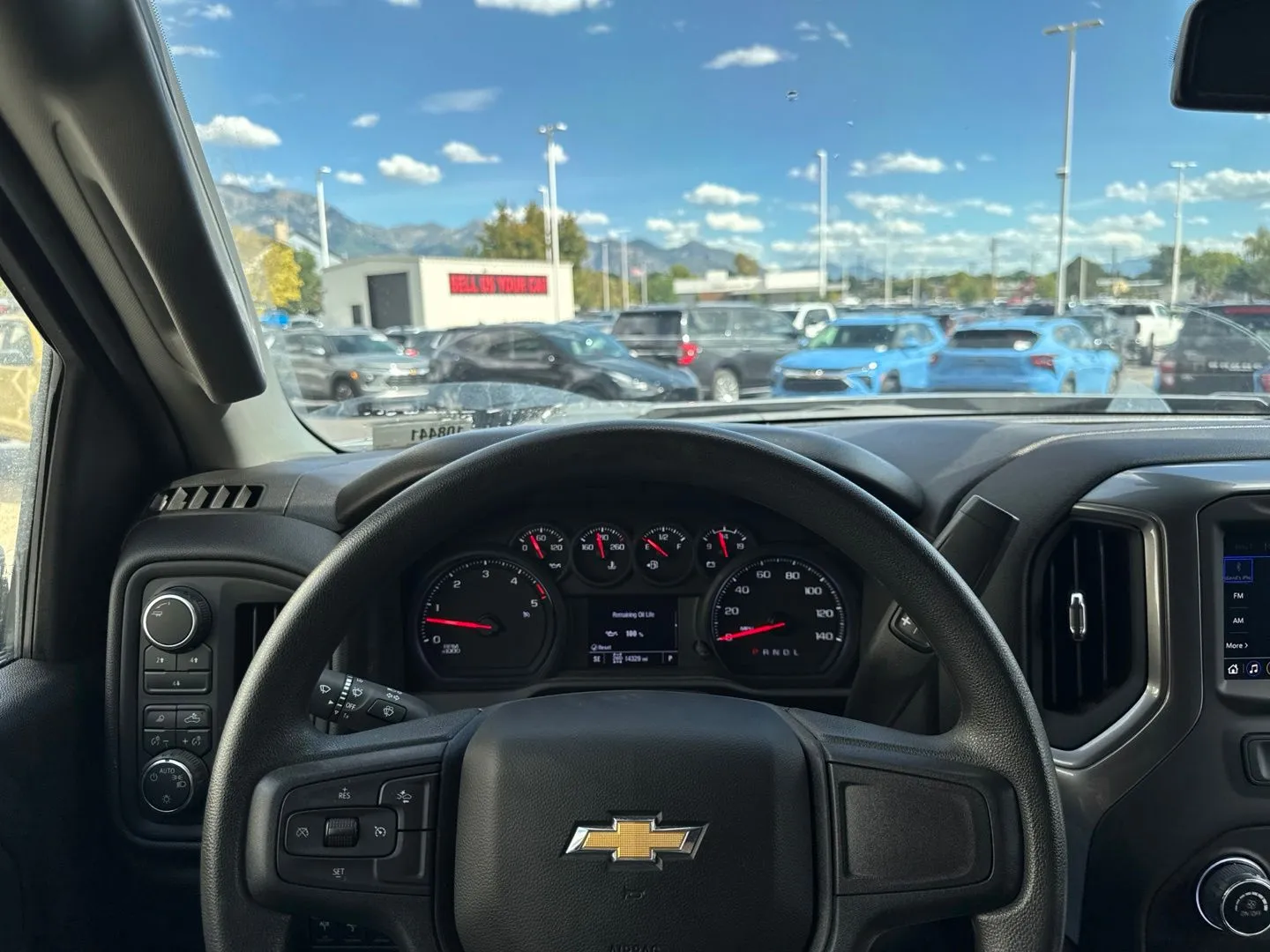 Chevrolet Silverado photo 21