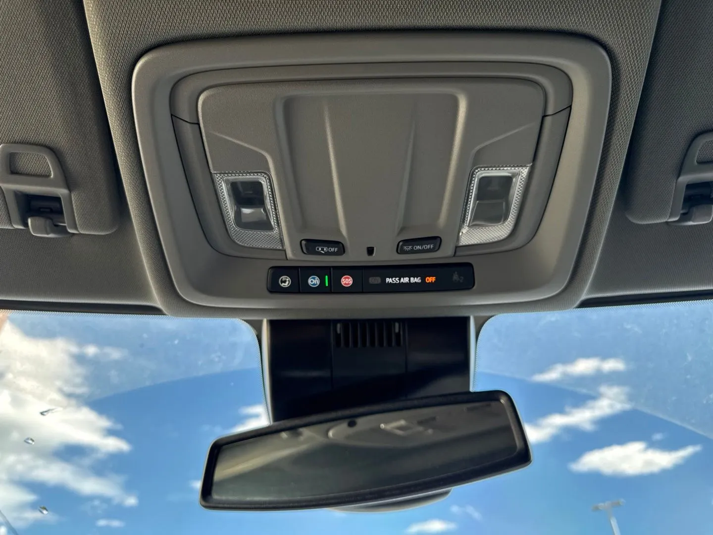 Chevrolet Silverado photo 27