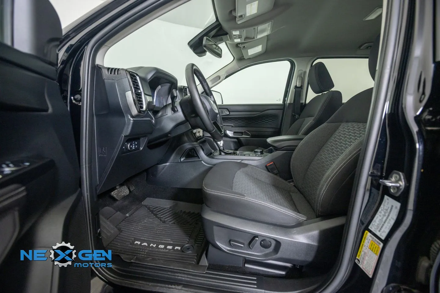 Ford Ranger photo 12