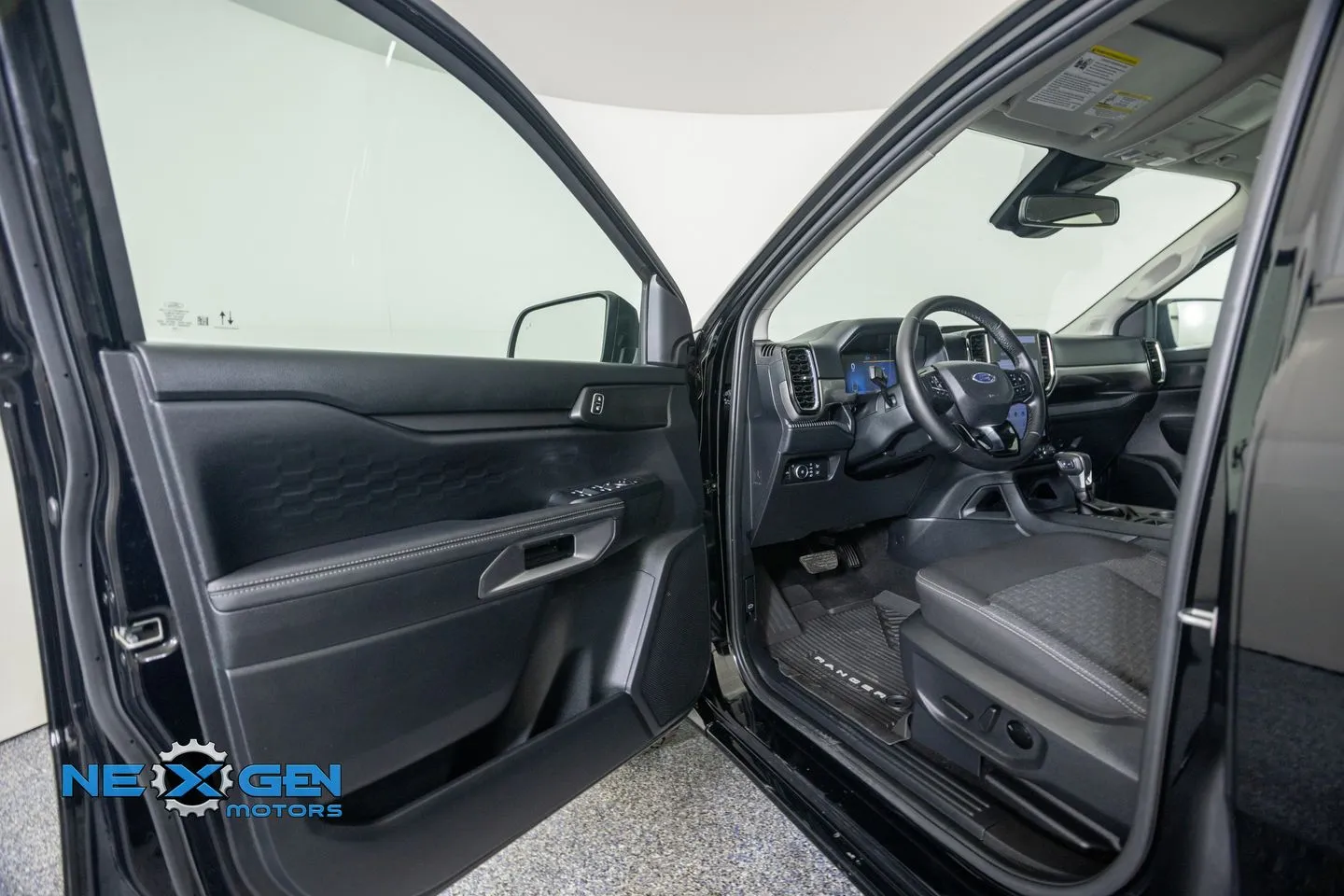 Ford Ranger photo 10