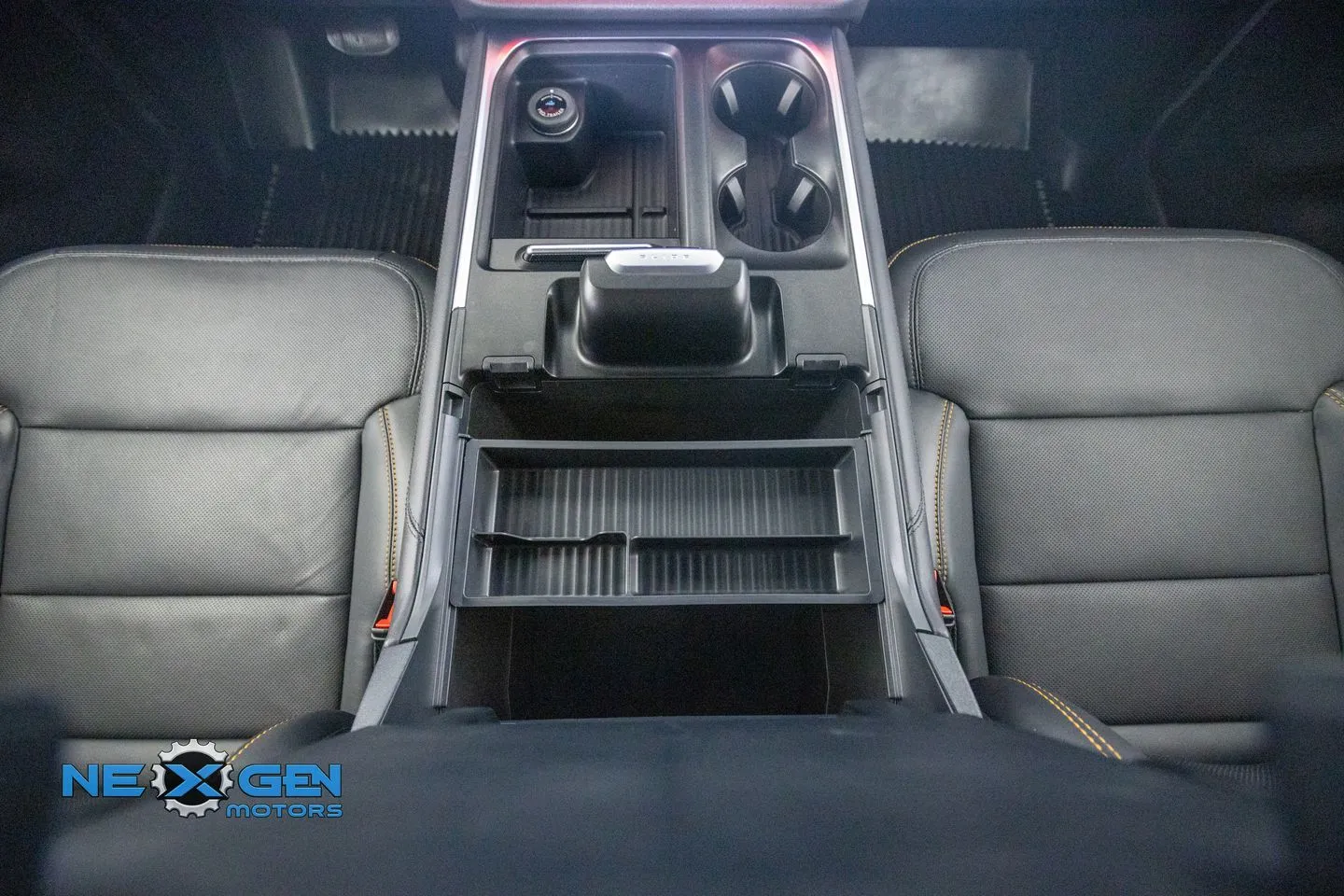 Ford Expedition photo 10