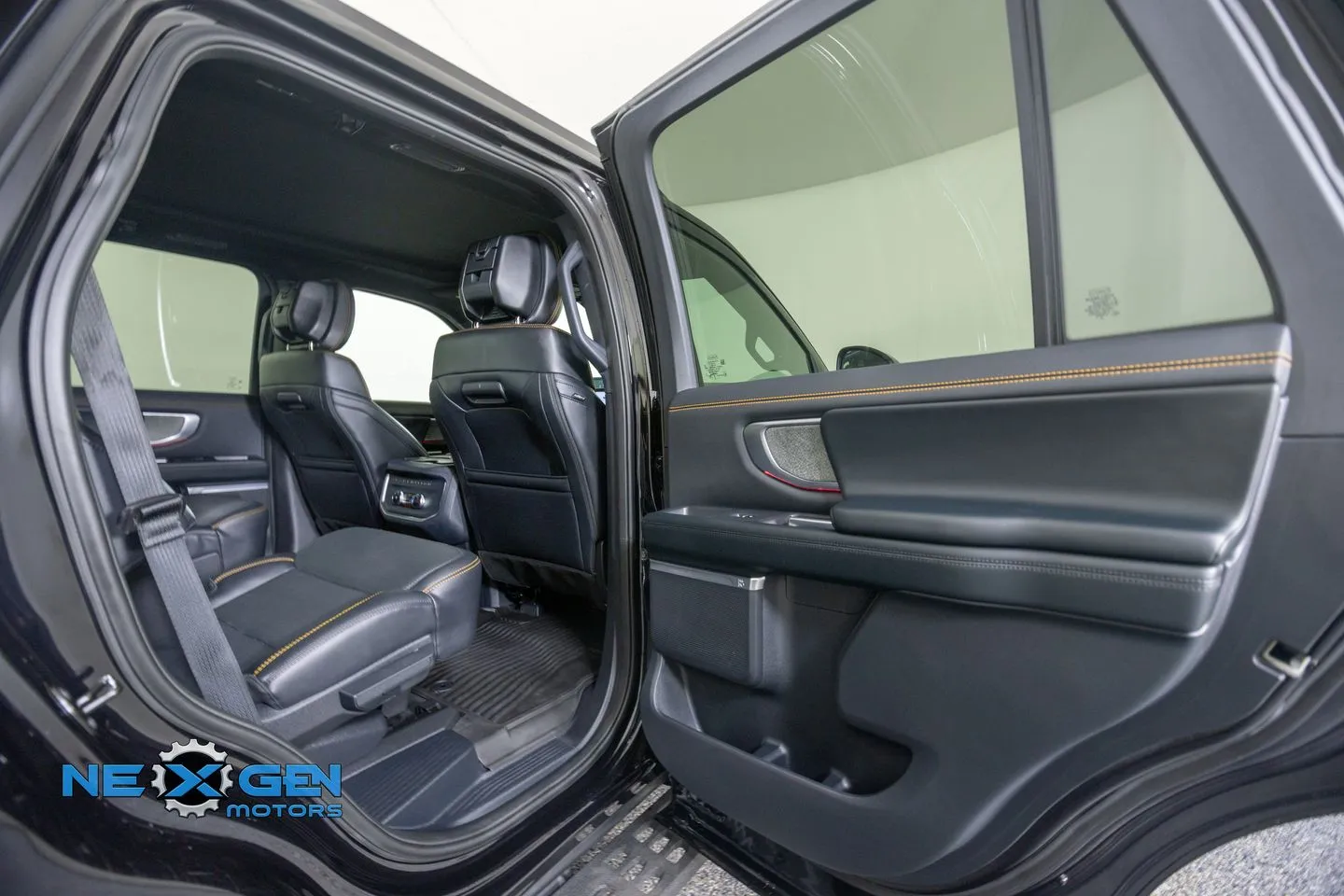 Ford Expedition photo 40