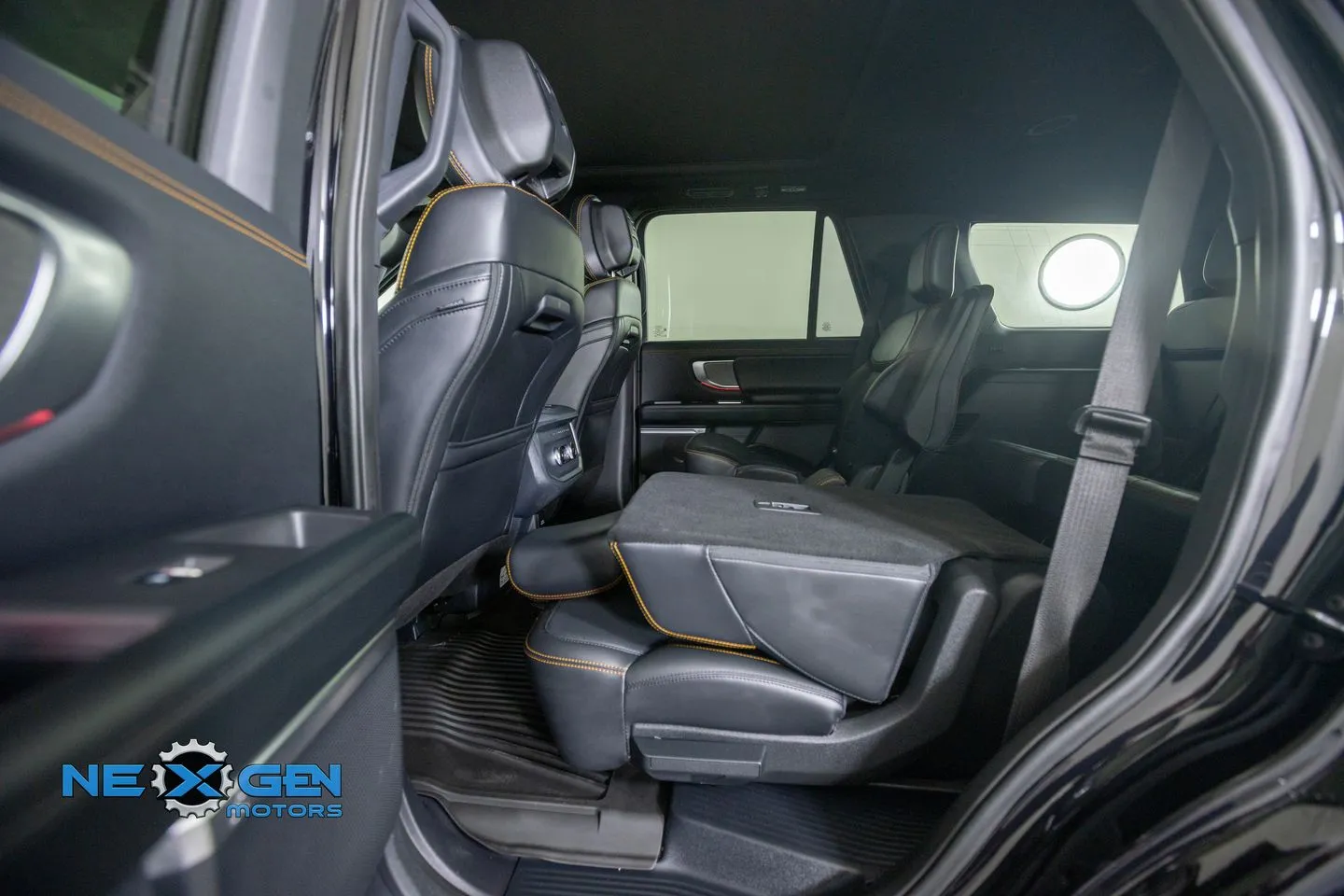 Ford Expedition photo 32