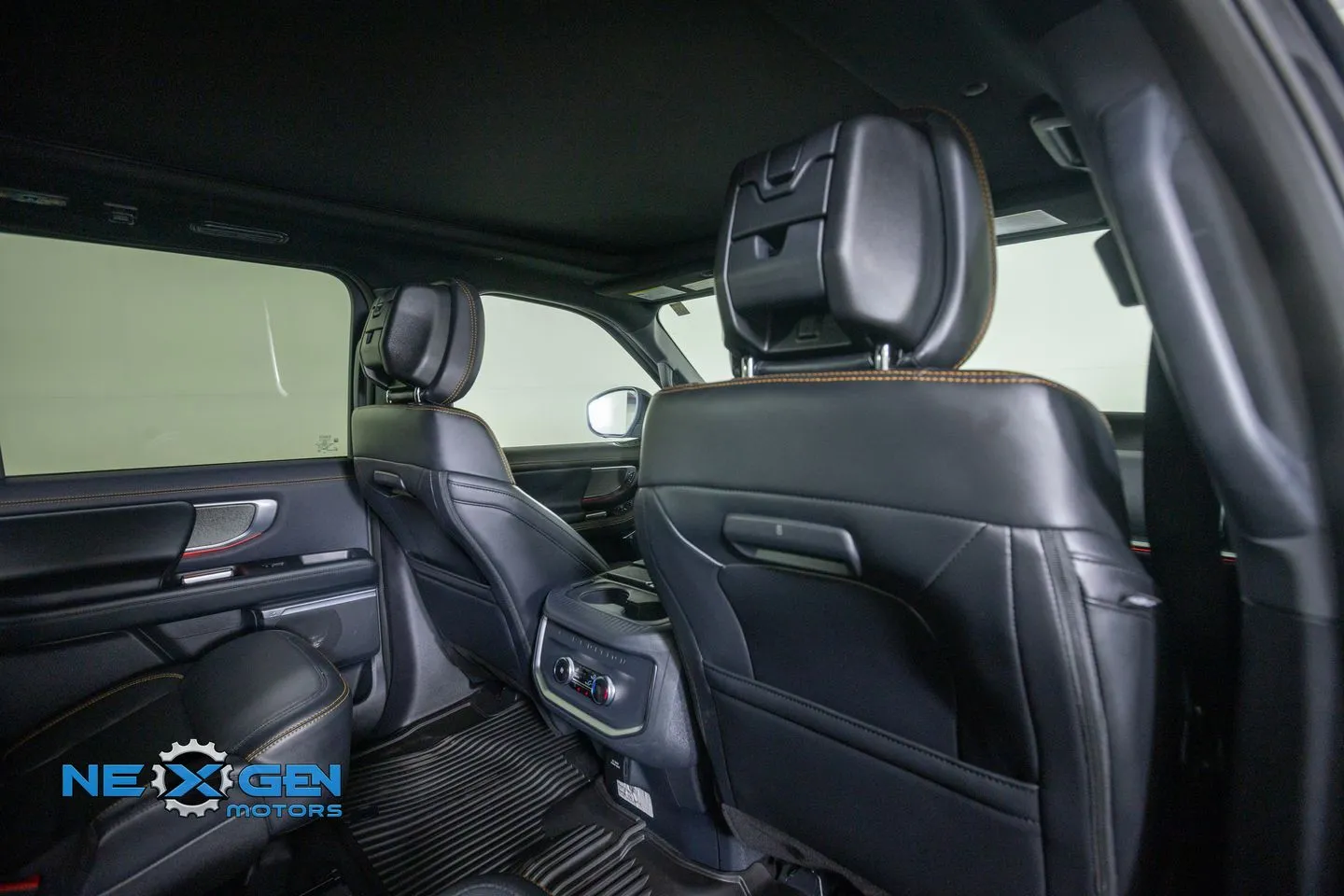 Ford Expedition photo 41
