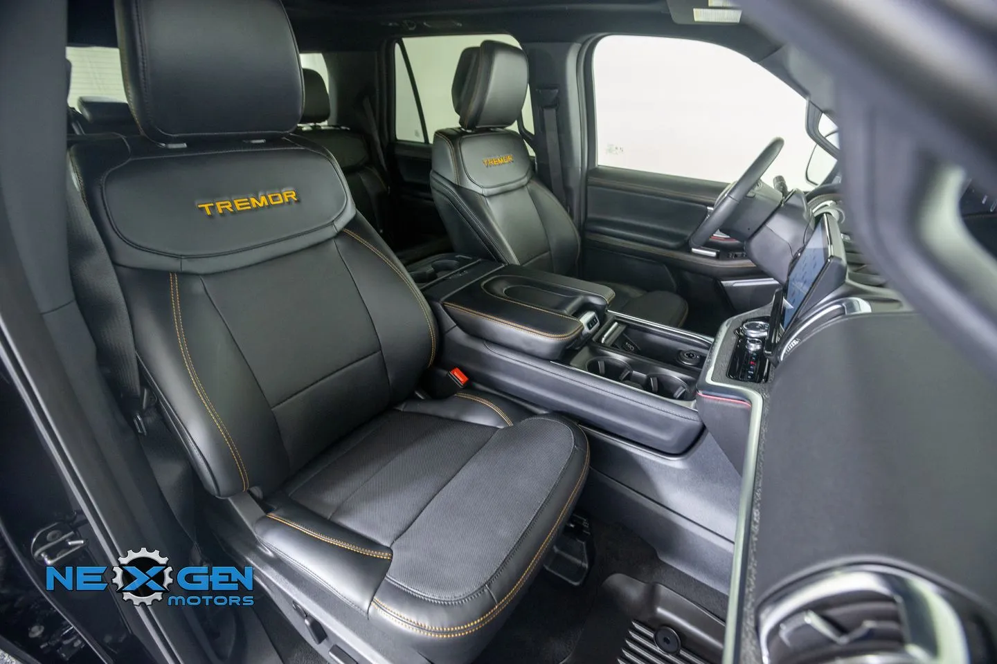 Ford Expedition photo 7