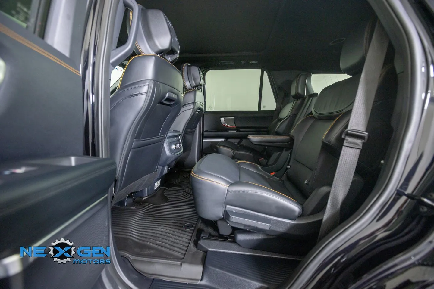 Ford Expedition photo 31