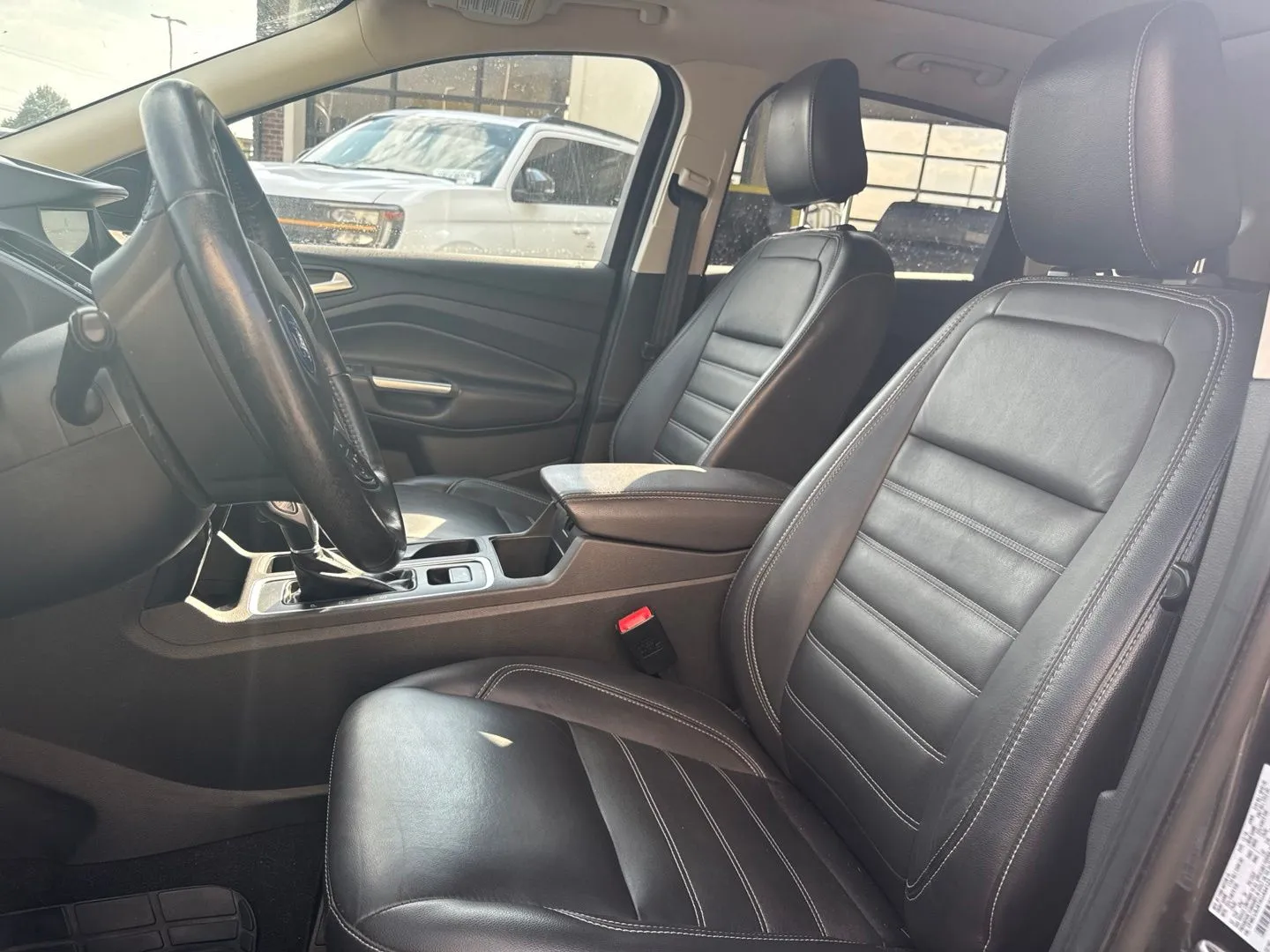 Ford Escape photo 17