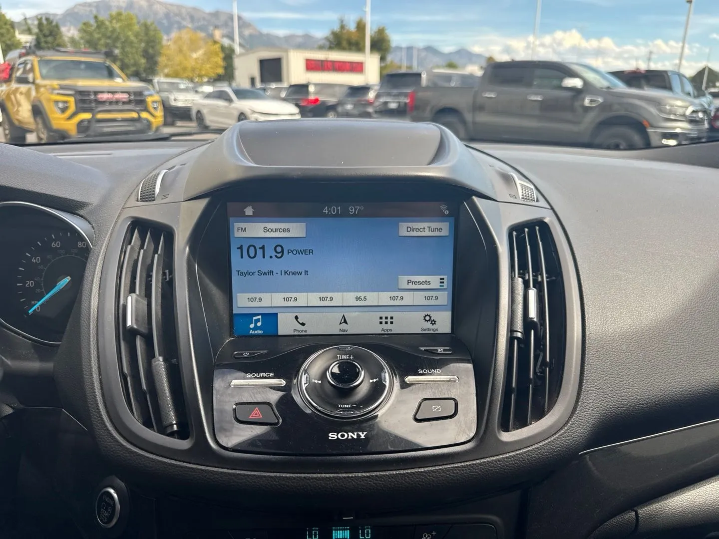Ford Escape photo 24