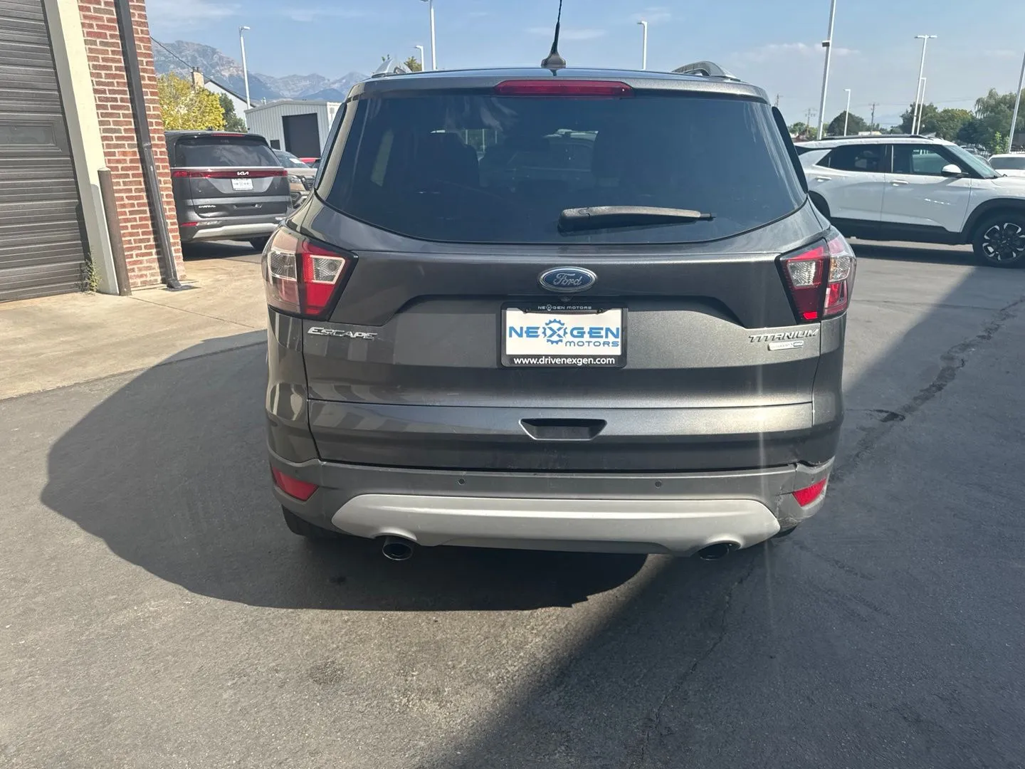 Ford Escape photo 7