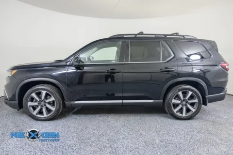 More photos of 2024 Honda Pilot Touring at NeXgen Motors, UT