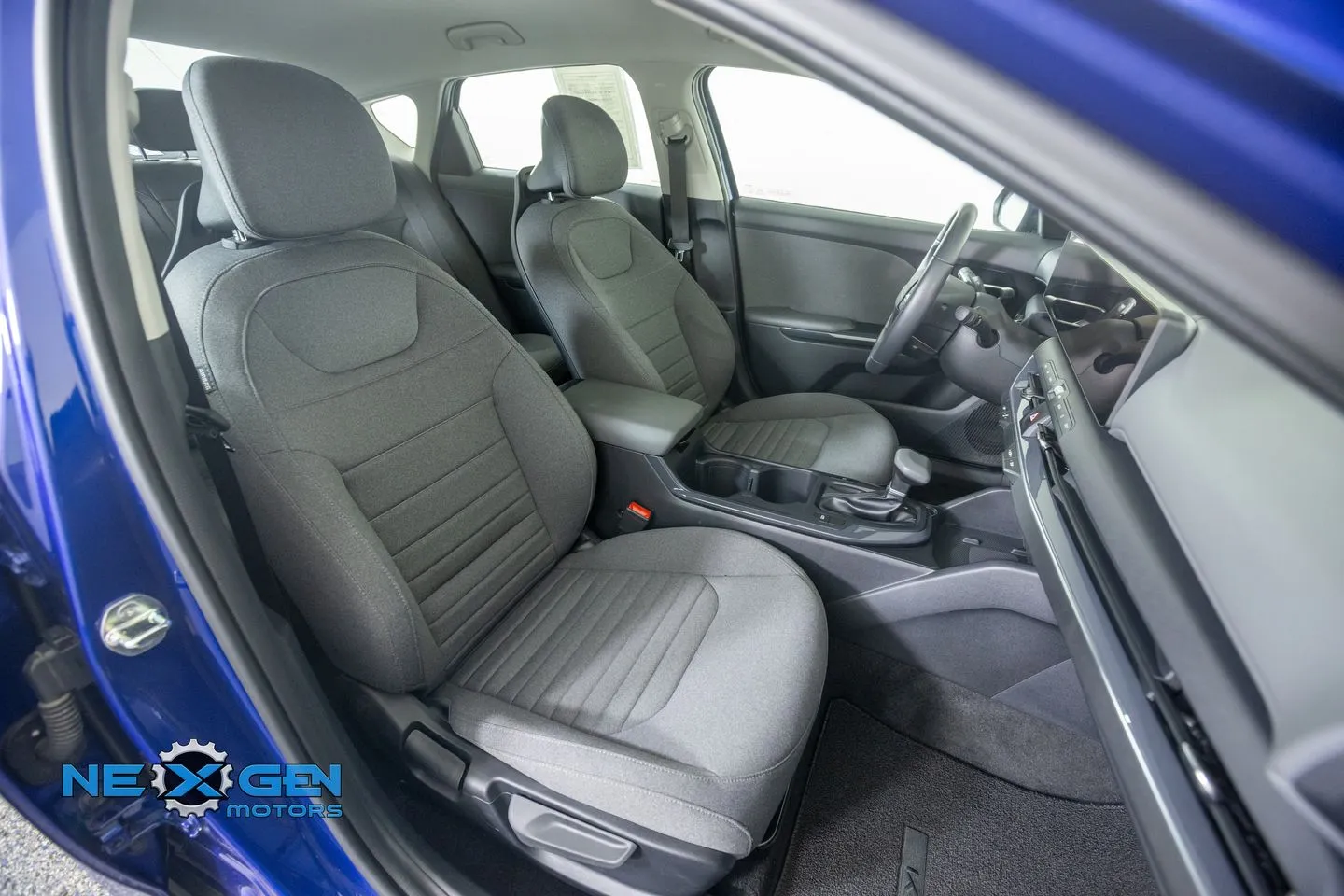 Kia K4 photo 10