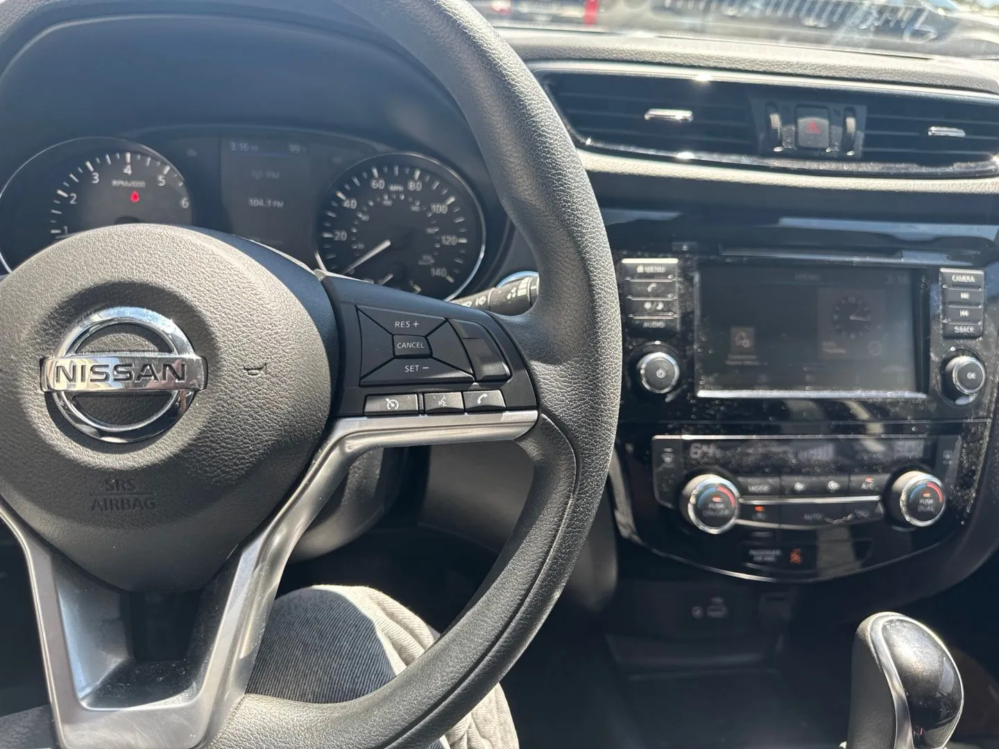 Nissan Rogue Sport photo 23