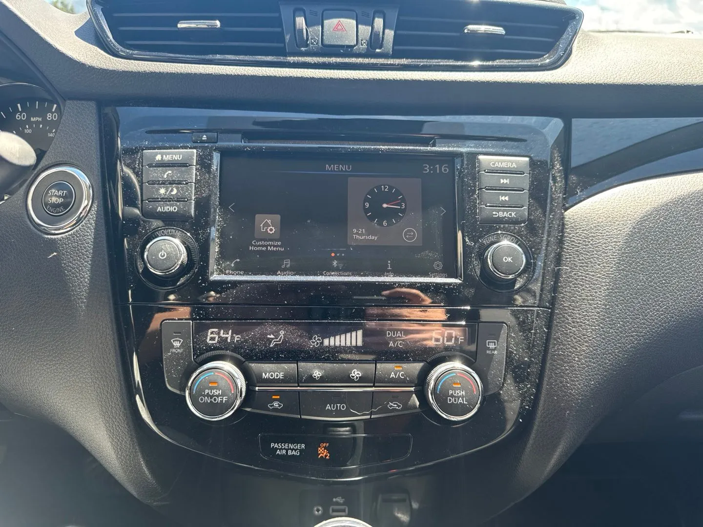 Nissan Rogue Sport photo 25