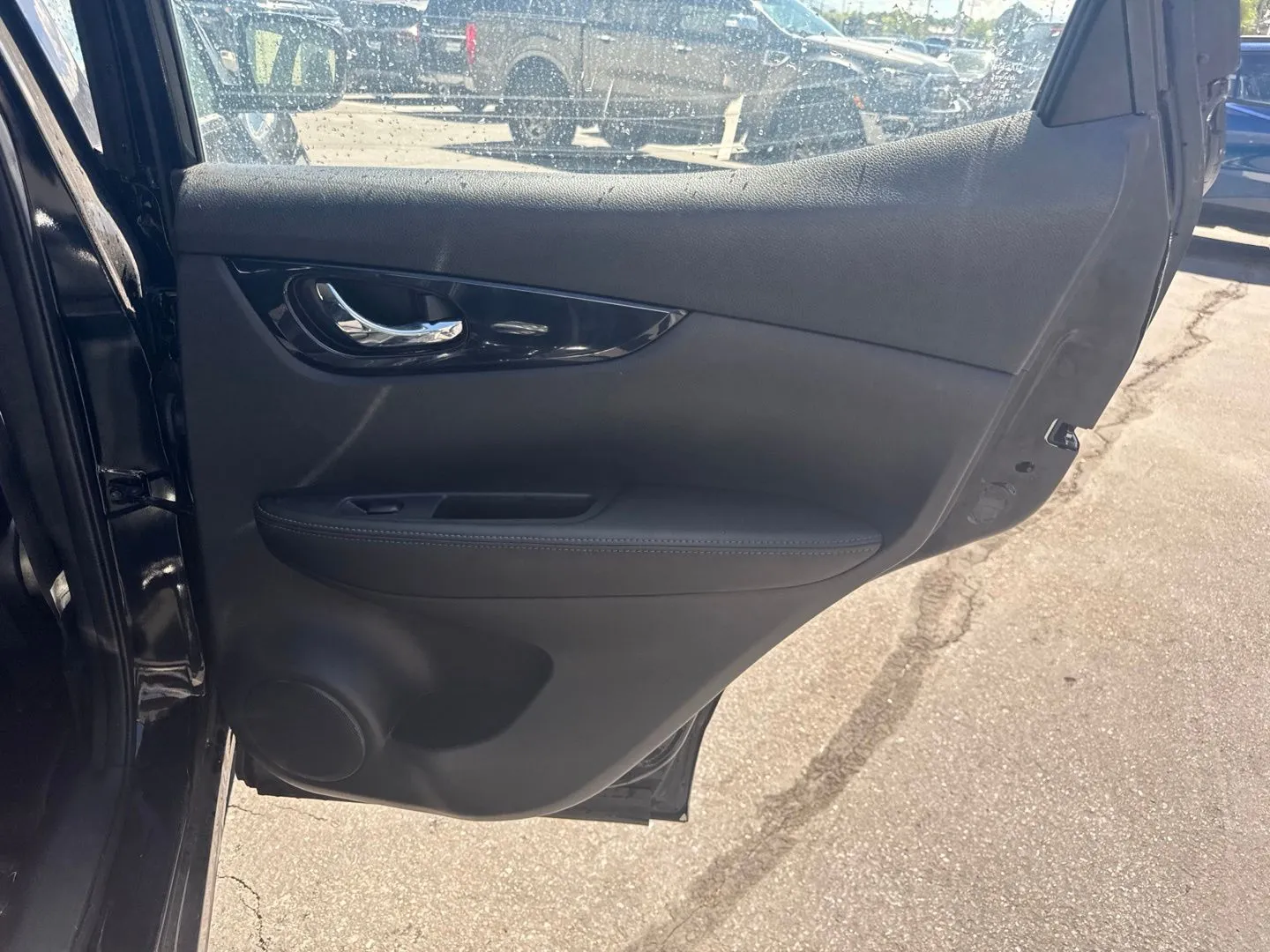 Nissan Rogue Sport photo 13