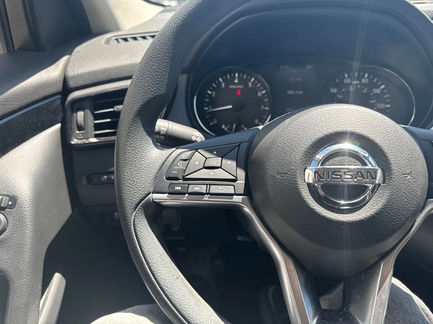 Nissan Rogue Sport photo 22